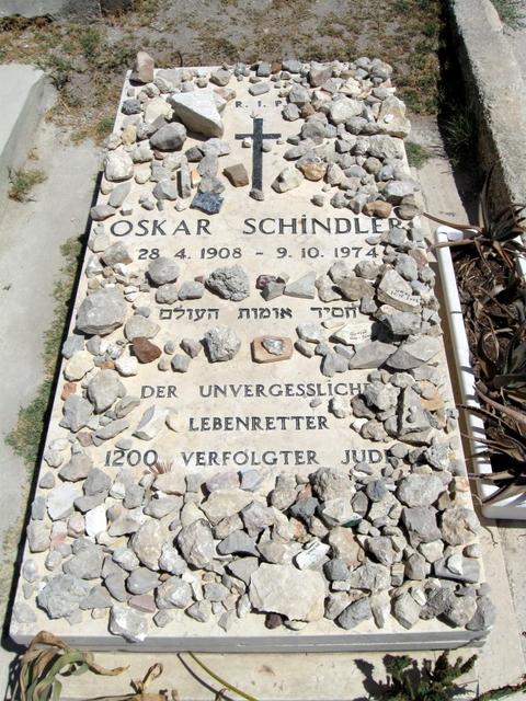 rp_Oscar-Shindler-burial-yard-Jerusalem