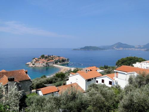 rp_Montenegro-on-the-road-2