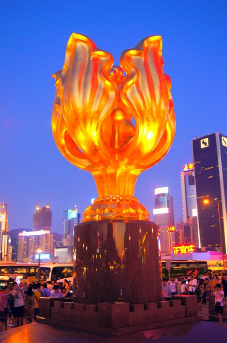 rp_Golden-Bauhinia-Square-33