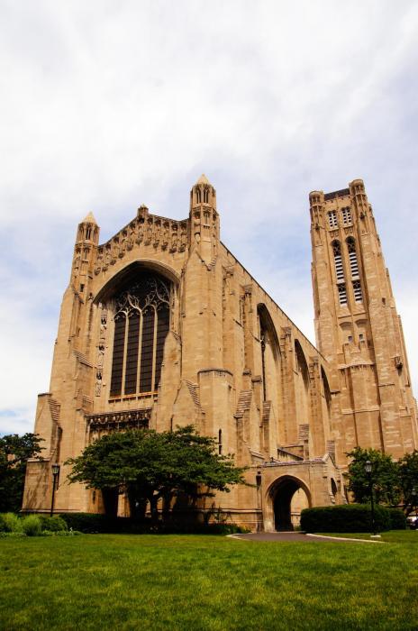 rp_University-of-Chicago-campus-walk-_24_