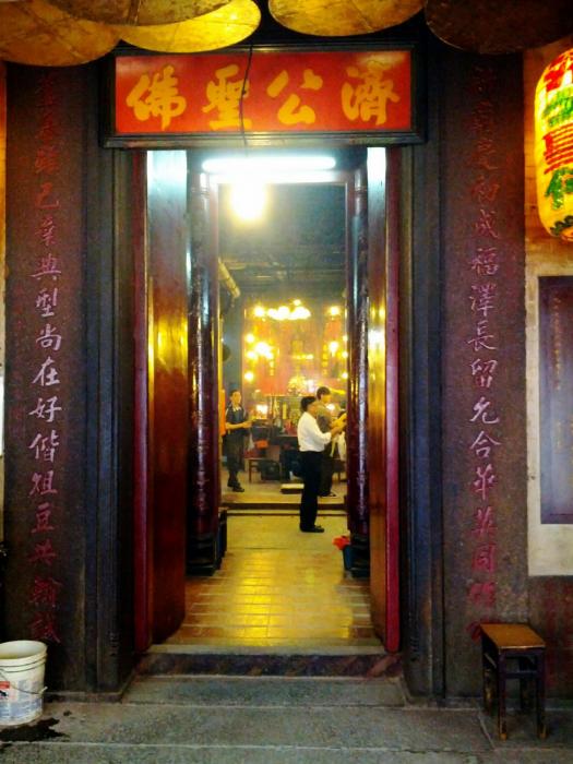 rp_Sheung-Wan-Temples-_13_