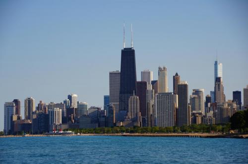 rp_Lake-Michigan-walk-Chicago-_14_