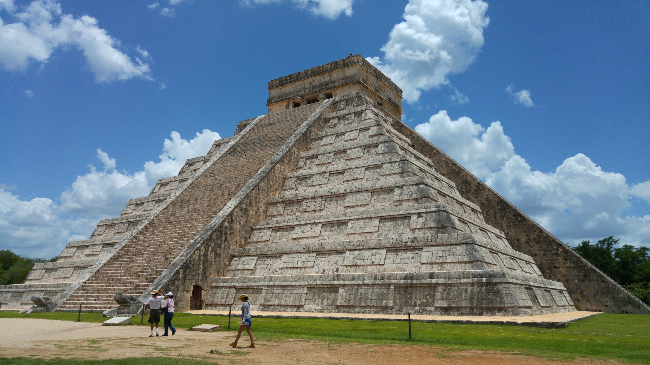 Chichen Itza Mayan Ruins Yucatan Mexico 007 