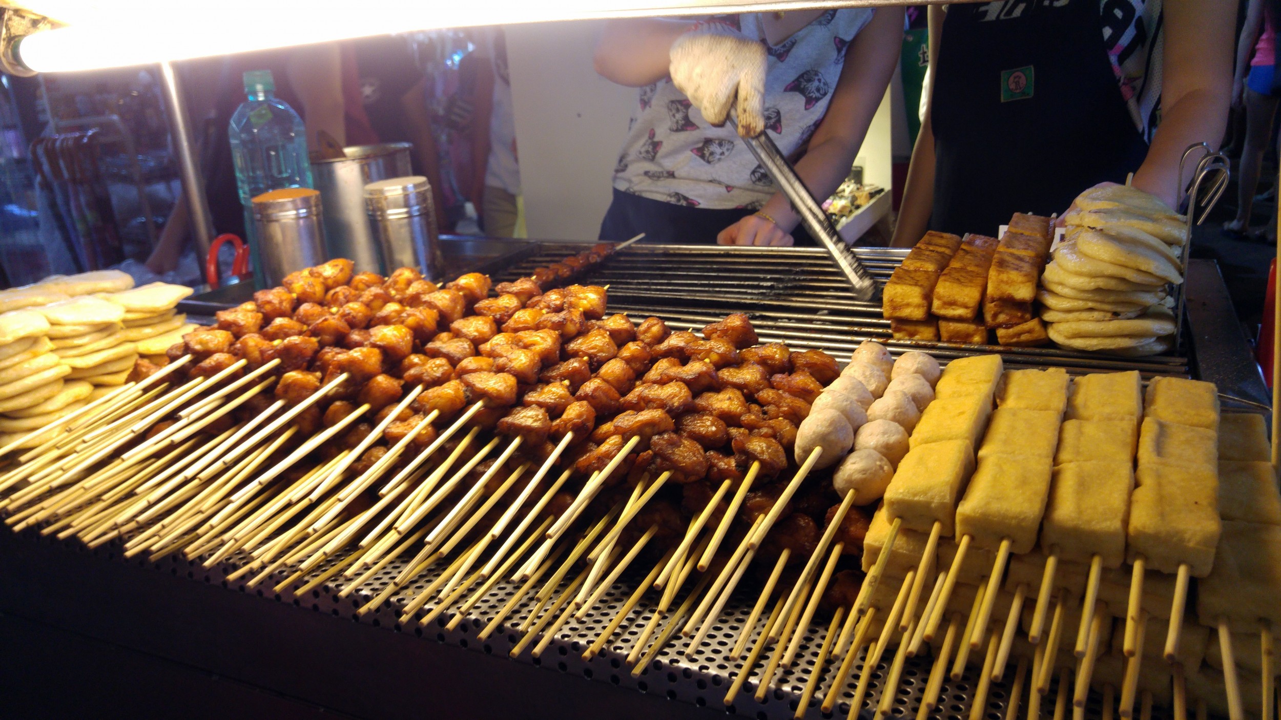 Nightmarket tour in Taipei | Visions of Travel